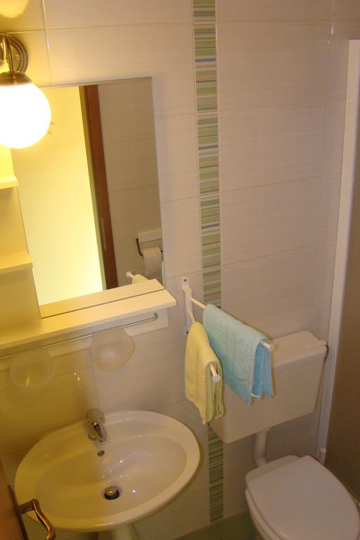 Apartments Renata - เบรอเซส ห้อง รูปภาพ