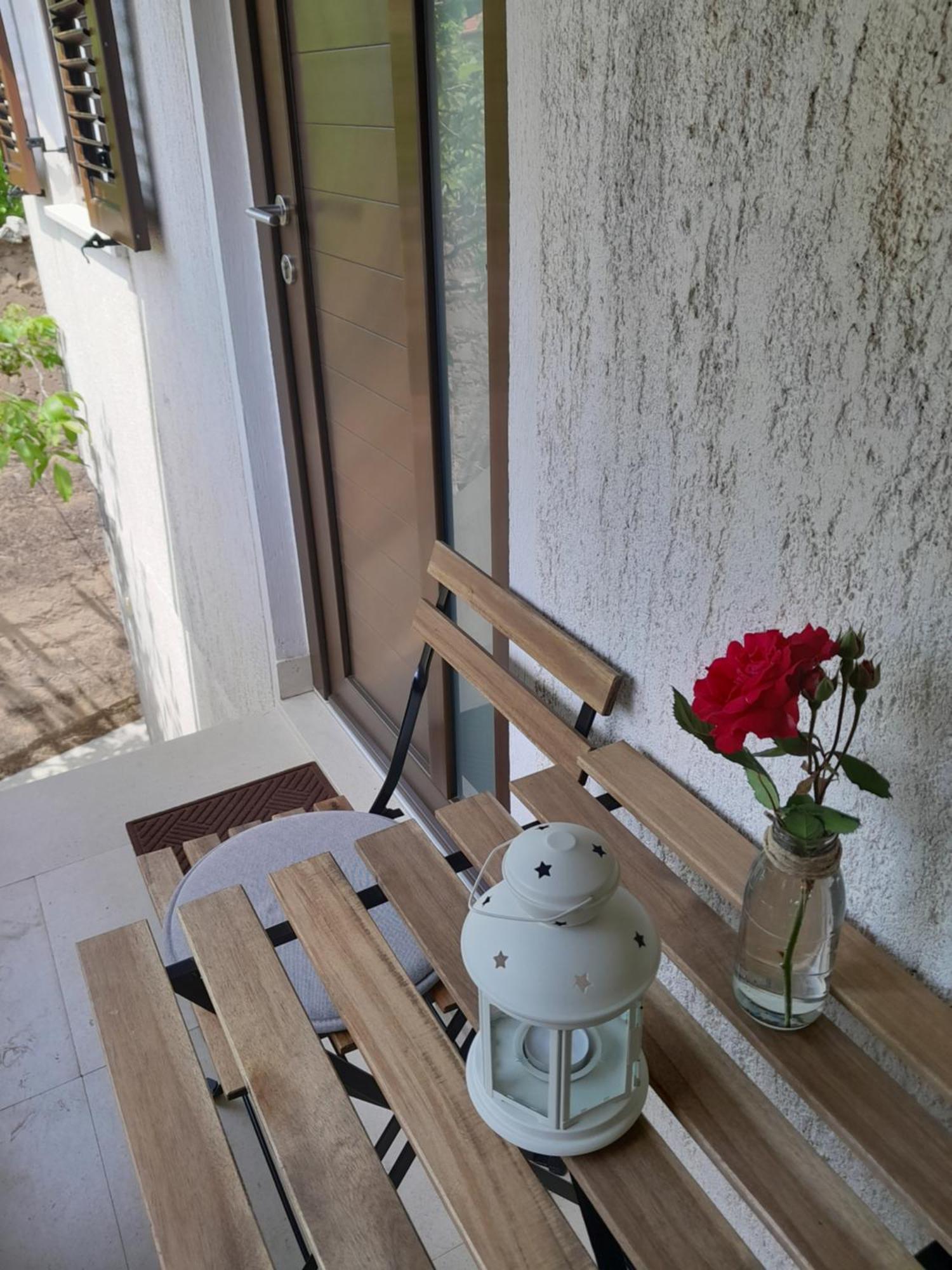Apartments Renata - เบรอเซส ภายนอก รูปภาพ