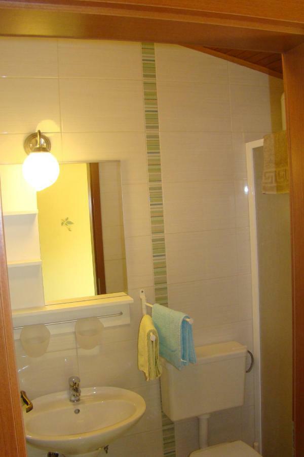 Apartments Renata - เบรอเซส ภายนอก รูปภาพ